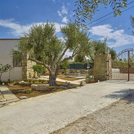 Pippa Holiday home Cava d'Aliga